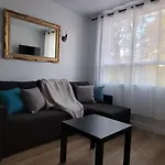 Sleep Quietly 20 Minutes From Downtown Montreal