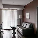 M Montreal Hostel