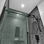 Deluxe Suites Downtown Montreal