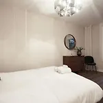 Design 3 Bedroom Flat With Private Terrace In Little Italy By Denstays