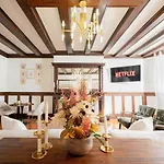 Historical Apartment In Montreal - The Lilibeth