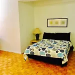 Stylish Montreal Apartment: Comfortable Stay In The Golden Square Mile