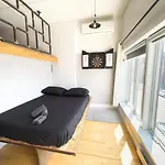 Luxury 5-Bed + Pool Table: 5 Min From Jarry Metro
