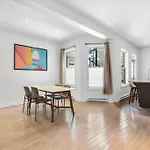 Stylish 1Bedroom / 1Bathroom In Plateau Mont-Royal