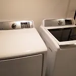 Modern And Spacious 2 Bedroom In Montreal