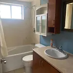 Ideal For Group 3 Bedroom Apartment