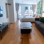 Rozenhaus Montreal Hotel
