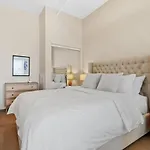 Stylish 2Br Retreat