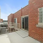 Trendy 2-Bedroom Haven By Jean Talon Market