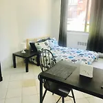 Stylish Montreal Apartment Comfortable Stay In The Golden Square Mile