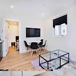 Elegant 3Bdr In Heart Of Plateau 8B