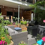 Ville-Emard Duplex Avec Esprits De Communaute