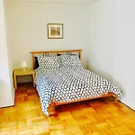 Stylish Montreal Apartment Comfortable Stay In The Golden Square Mile