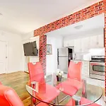 Cozy & Stylish 2Br-Condo 2 Min From Bell Center D7