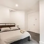 Spacious 3 Bedroom Apartment - 1897