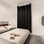 Spacious 3 Bedroom Apartment - 1897