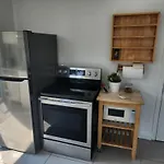 Large & Bright 3 Bedroom In Mtl