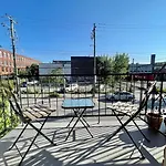 Full Kitchen 15Min Dtown Montreal Room C