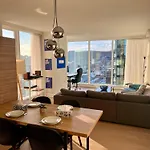 Modern 2 Bedrooms Downtown Montreal