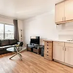 Petite Apartment With Two Beds Near Downtown 105