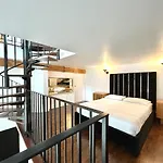 3 Floor Waterfront Ph Old Mtl