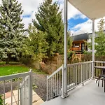 Casamaia - Charming Duplex By The Canal Lachine