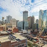 Nice Unit In Heart Of Downtown Balcony View Zm5