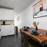 Stunning 2B In Plateau Mont-Royal Zb6