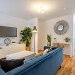 Stunning 2B In Plateau Mont-Royal