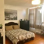 Square Saint Louis Studio With Balcony