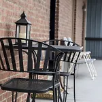 Sunny 2Br In St Henri By Sonder