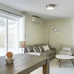 Modern 1Br In The Village By Sonder