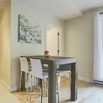 Modern 1Br In The Village By Sonder