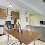 Lively 1Br In The Village By Sonder