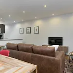 Charming 4Br In Milton Park By Sonder