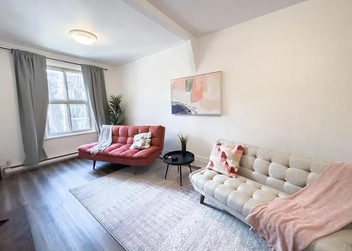 Superb 4Bed In Little Italy 5Min To Beaubien Metro