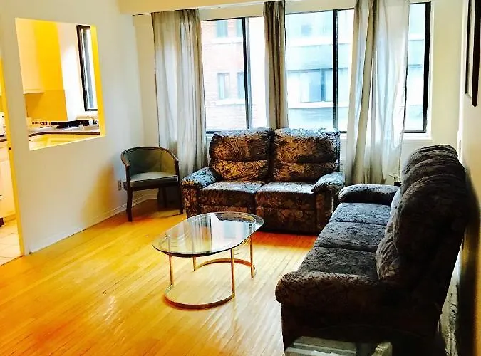 Stylish Montreal Apartment: Comfortable Stay In The Golden Square Mile