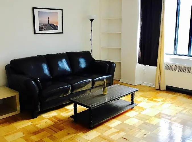 Stylish Montreal Apartment: Comfortable Stay In The Golden Square Mile