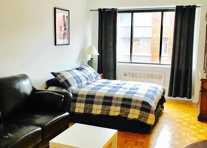 Stylish Montreal Apartment: Comfortable Stay In The Golden Square Mile