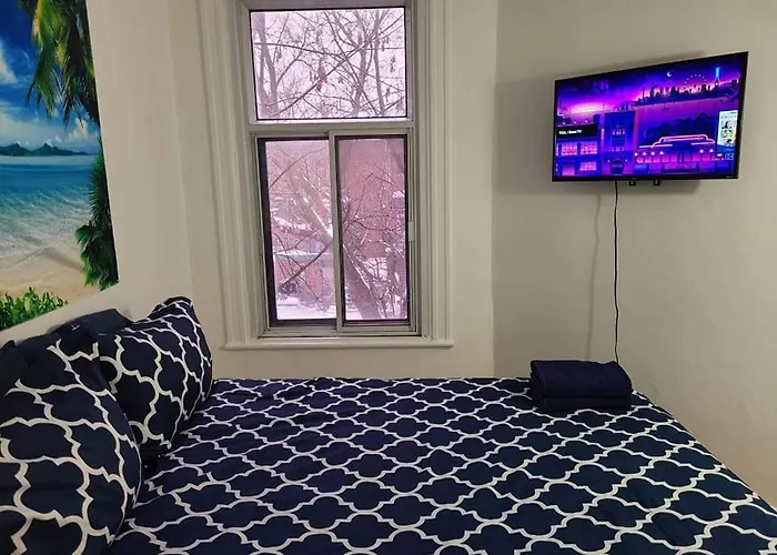 400$/Week // Room B // Full Kitchen