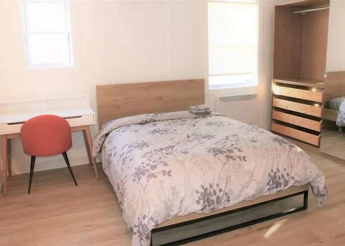 Family-Friendly 3Br Home With Backyard