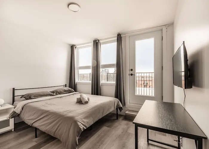 Cozy 2 Bedroom Apartment On 2 Floors - 1107