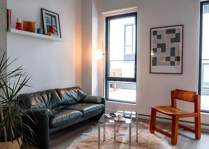 Stuning Penthouse Old Montreal
