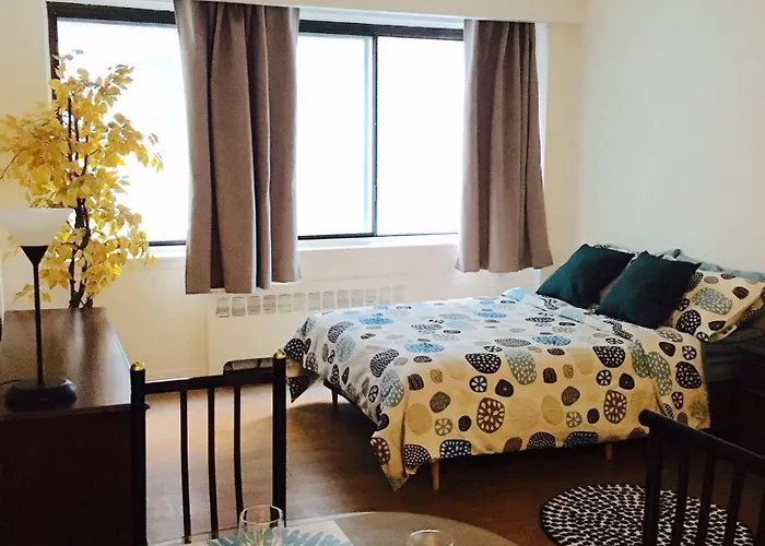 Stylish Montreal Apartment: Comfortable Stay In The Golden Square Mile