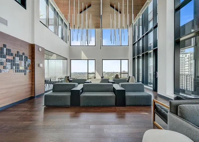 Downtown Condo With Amazing View