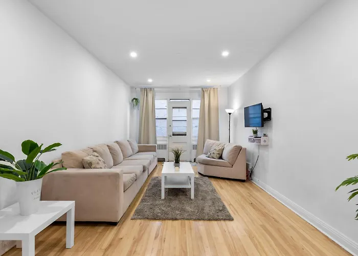 Cozy 1Br Apartment With Workspace In Trendy Monkland Village
