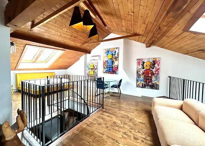 3 Floor Waterfront Ph Old Mtl