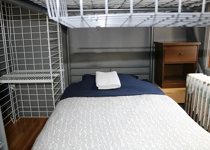 Auberge Reboot Hostel
