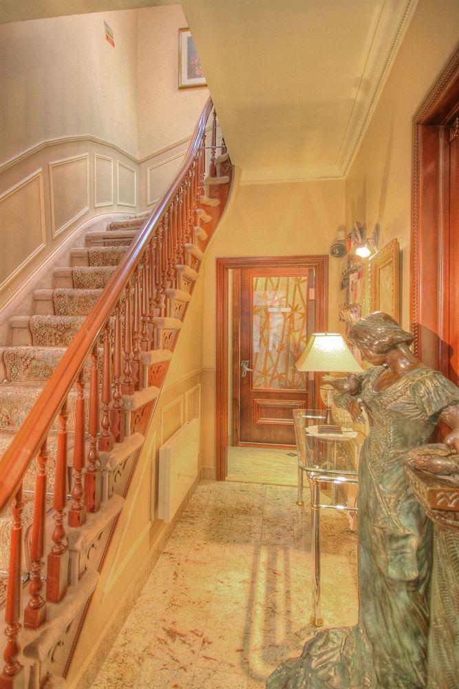 Chateau Saint-marc Hotel 4*