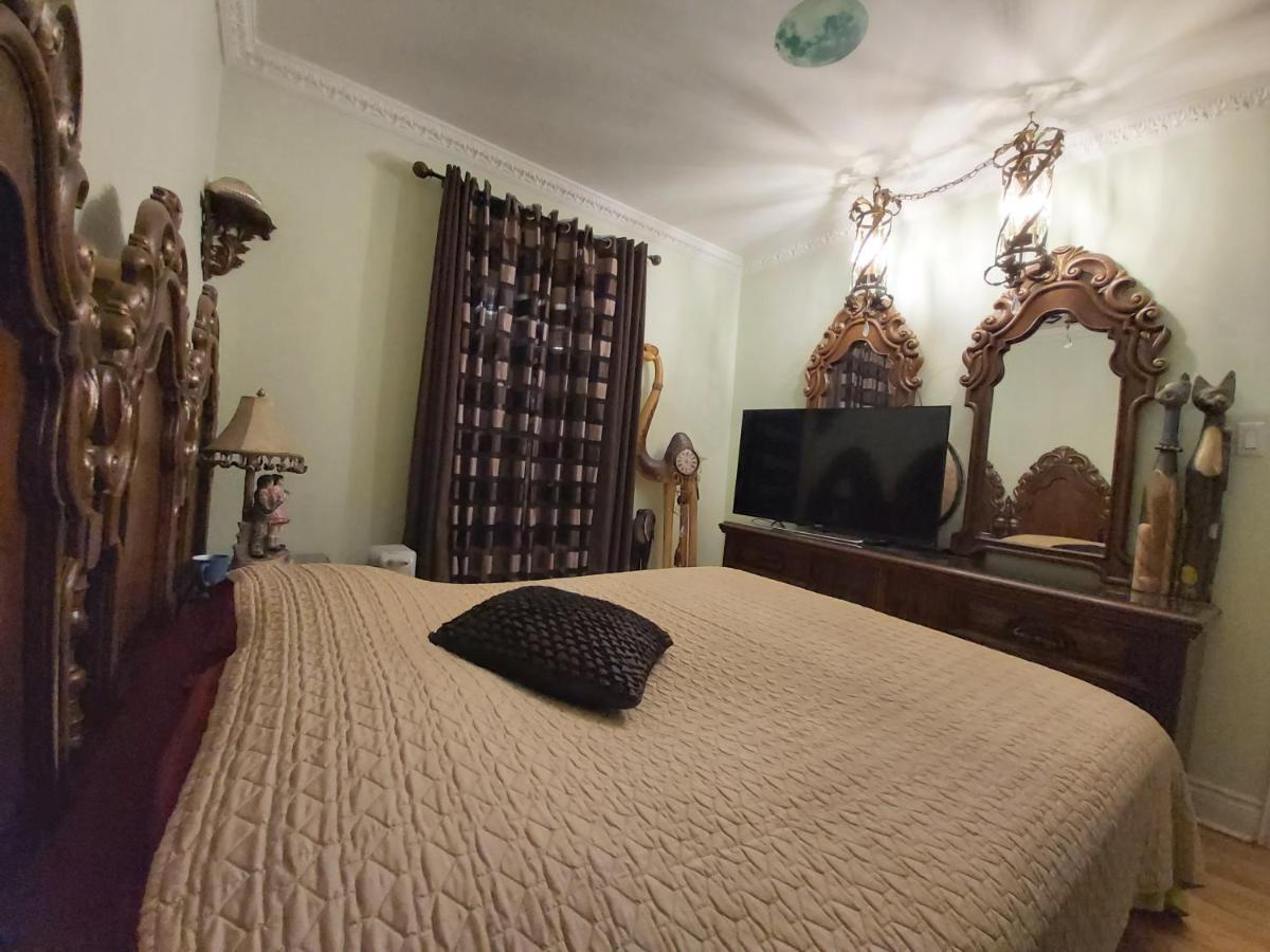 Lovely Classic Homestay Montreal